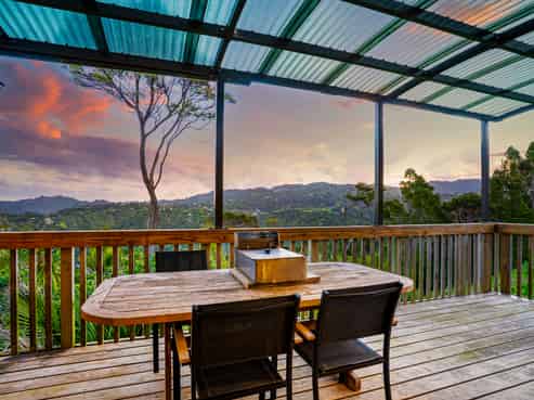 220 Forest Hill Road, Waiatarua