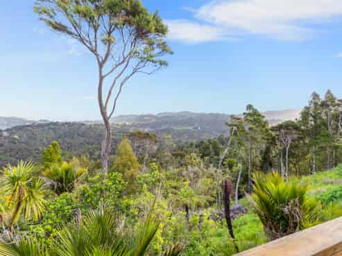 220 Forest Hill Road, Waiatarua