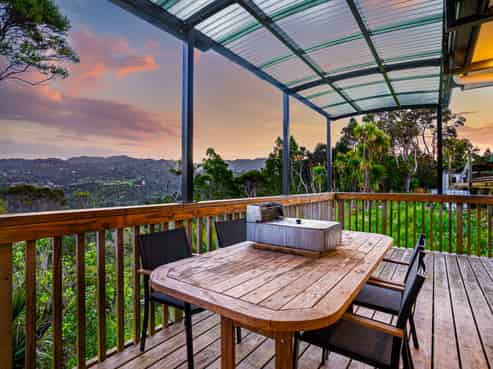 220 Forest Hill Road, Waiatarua