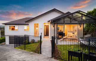 220 Forest Hill Road, Waiatarua