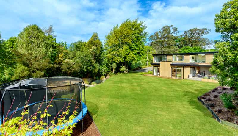 150 North Belt, Lincoln