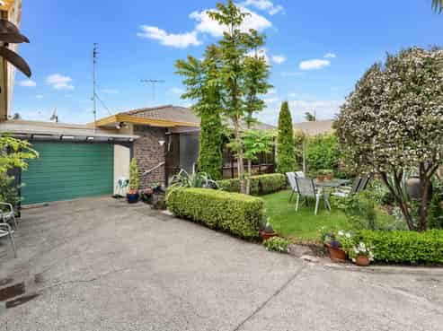 2/12 Moenui Avenue, Orewa