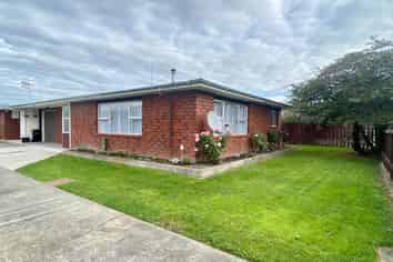 16 Blenheim Place, Feilding