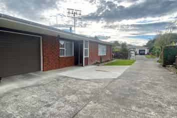 16 Blenheim Place, Feilding