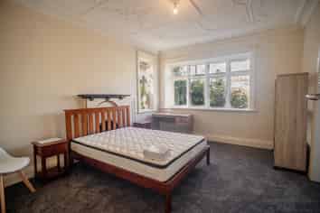 Room 2/35 Heriot Row, Dunedin Central