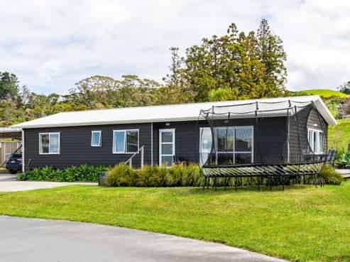 6 Wharuka Glade, Mangawhai