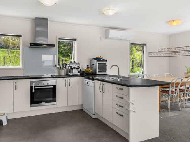 6 Wharuka Glade, Mangawhai