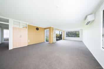 8 Kowhai Street, Highfield