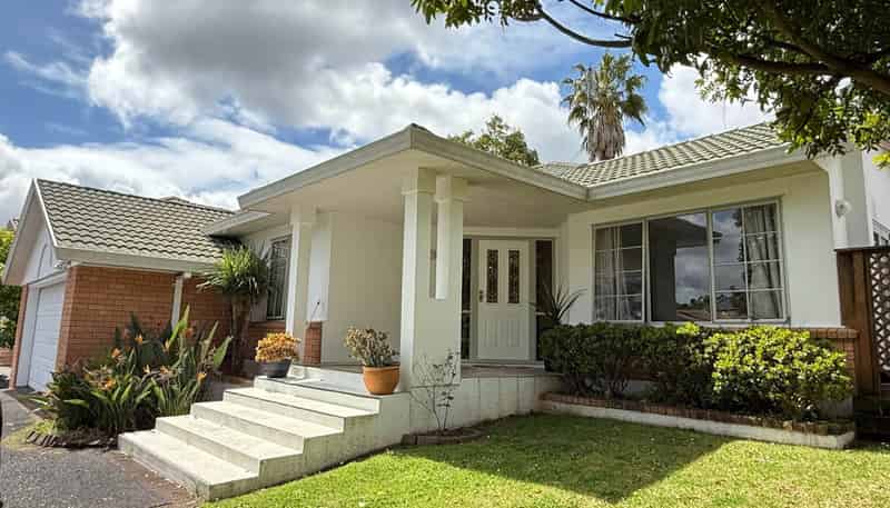 10 Tyburn Lane, Unsworth Heights
