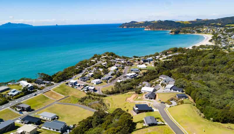 13 Starlight Place, Langs Beach