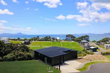 13 Starlight Place, Langs Beach