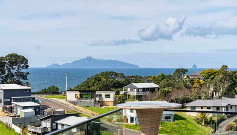 13 Starlight Place, Langs Beach