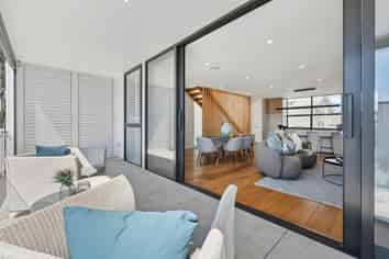 8B Sayegh Street, Saint Heliers