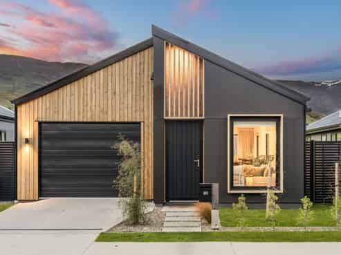 95 Wooing Tree Avenue, Cromwell