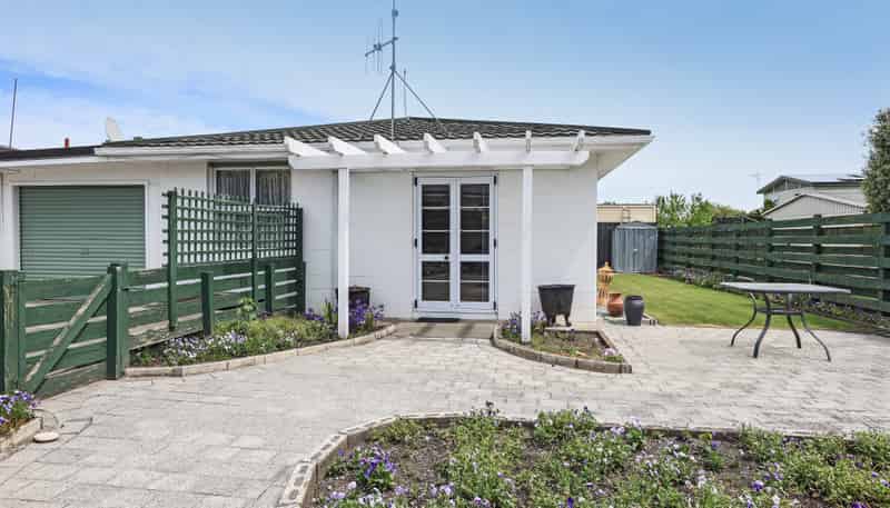 2/34A Te Aute Road, Havelock North