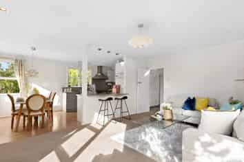 53A Eskdale Road, Birkdale
