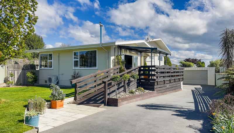 8 Corry Crescent, Witherlea