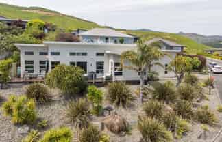 4 Buckingham Court, Britannia Heights
