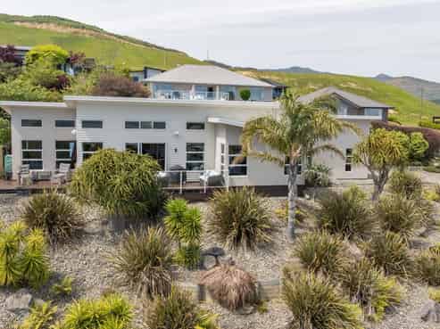 4 Buckingham Court, Britannia Heights