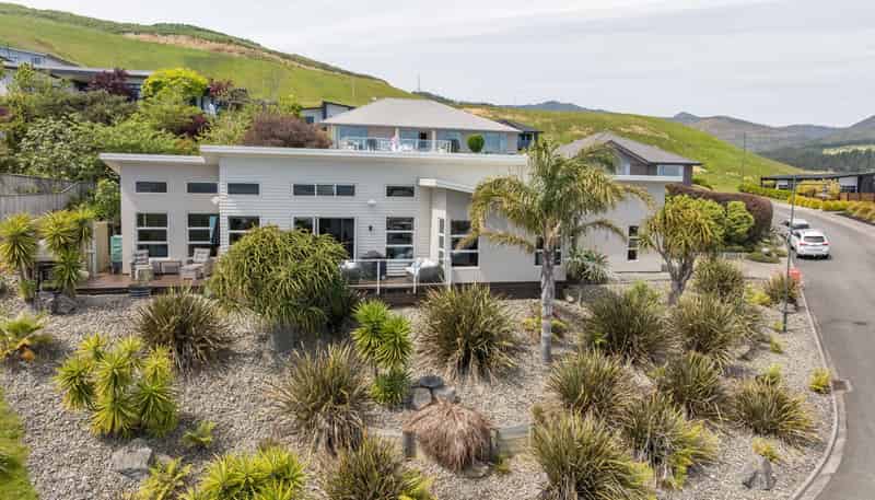 4 Buckingham Court, Britannia Heights