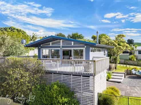 23 Oxford Street, Whakapirau
