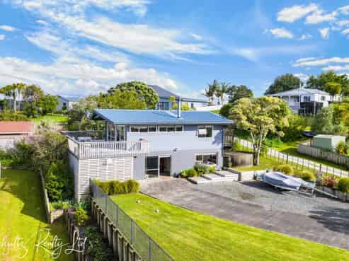 23 Oxford Street, Whakapirau