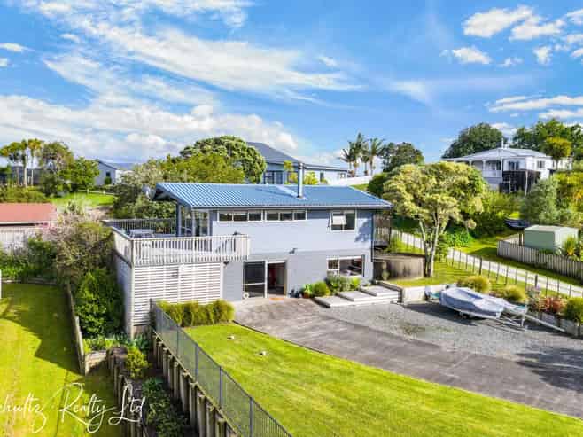 23 Oxford Street, Whakapirau