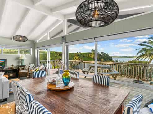 23 Oxford Street, Whakapirau