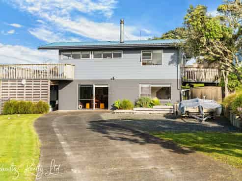 23 Oxford Street, Whakapirau