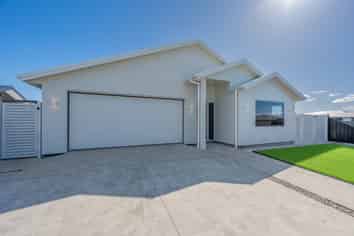 17 Arihi Crescent, Frimley