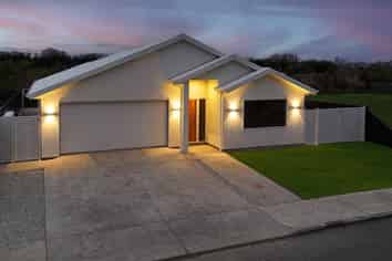 17 Arihi Crescent, Frimley