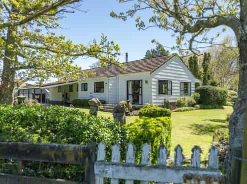 906 Tukairangi Road, Acacia Bay