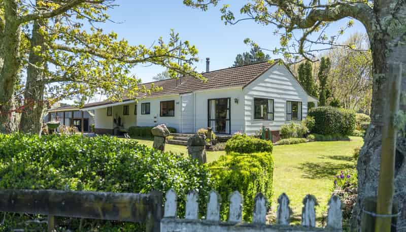 906 Tukairangi Road, Acacia Bay