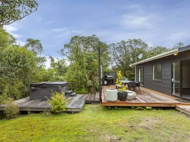26 Taringa Avenue, Kuratau