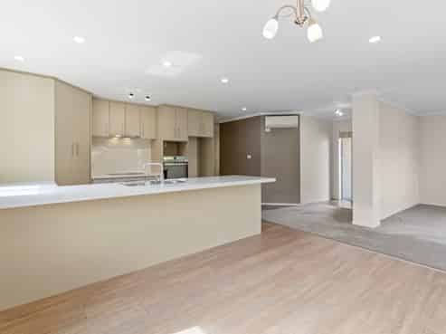 7 Delta Close, Pyes Pa