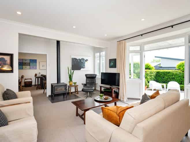 2 Busby Hill, Havelock North