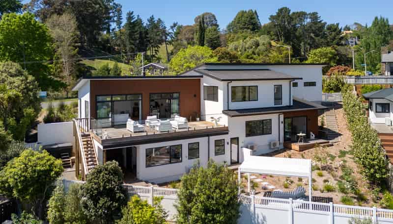 64 Durham Drive, Havelock North