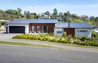 64 Durham Drive, Havelock North