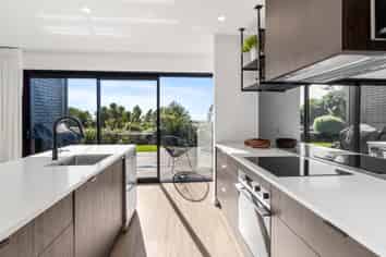13 Lancewood Terrace, Oceanview