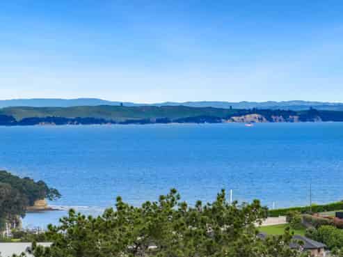 4 Clayden Drive, Gulf Harbour