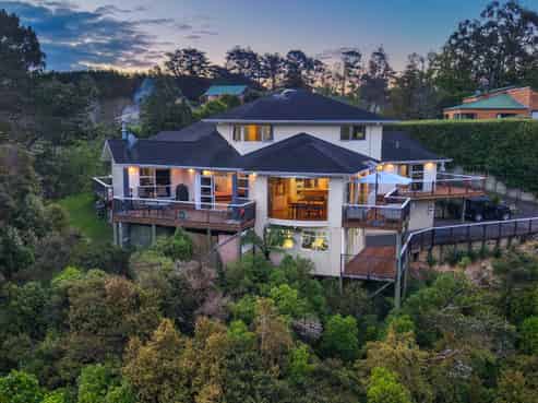 4 Clayden Drive, Gulf Harbour