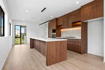 82 Arran Drive, Silverdale
