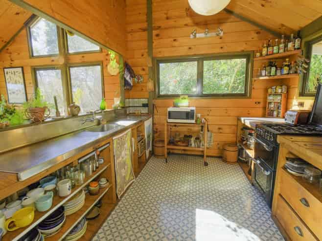 23 Riverbank Road, Okoia