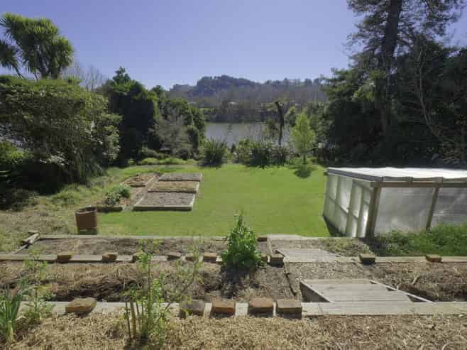 23 Riverbank Road, Okoia
