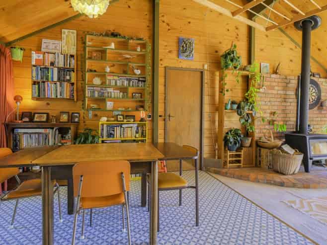 23 Riverbank Road, Okoia