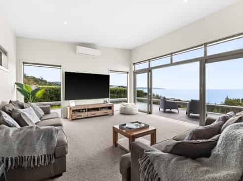 15 Lightning Ridge View, Waimarama