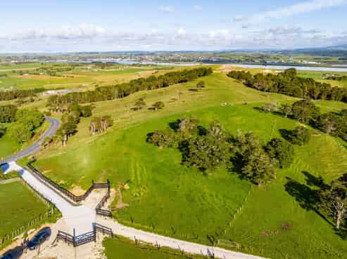 173 Arapohue Road, Arapohue