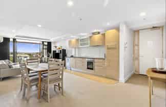 14/7 Bisley Avenue, Moana