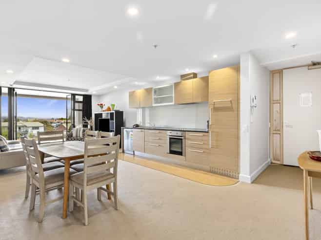 14/7 Bisley Avenue, Moana