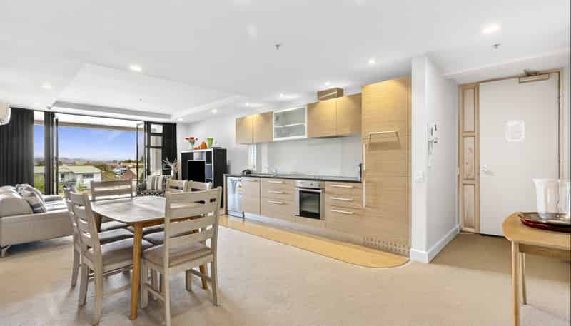 14/7 Bisley Avenue, Moana
